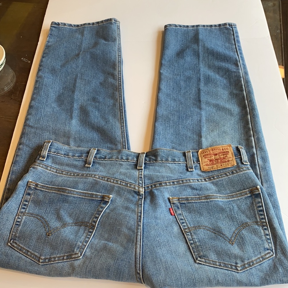 Levi’s 550 Men’s Medium Wash Sz.40/32 Jeans EUC
